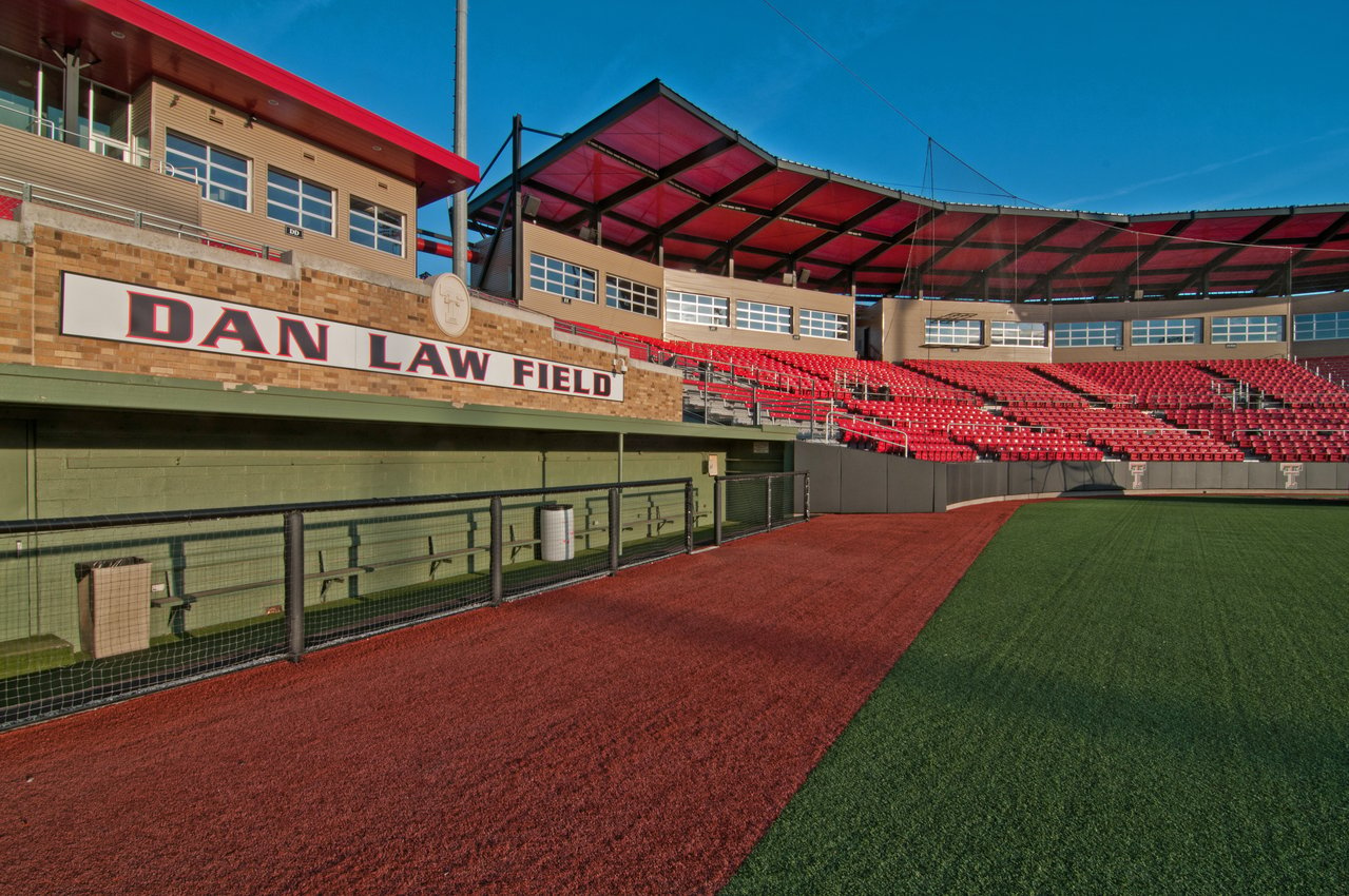 5-Visiting Dugout