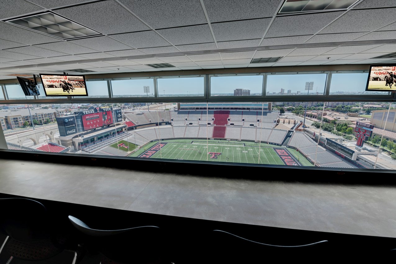 14-TTU_WBldg_PressBox_FacingE