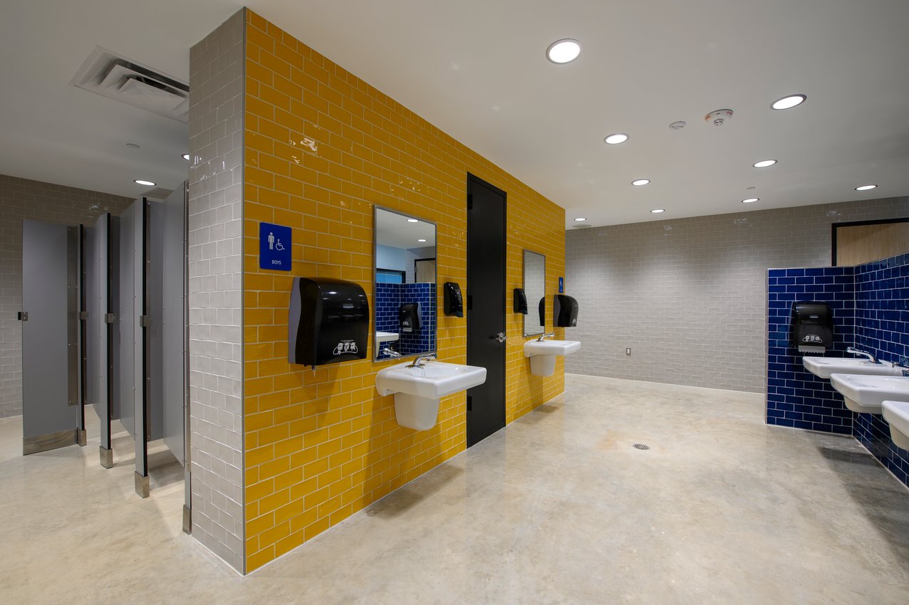 25-Upstairs_Restrooms4